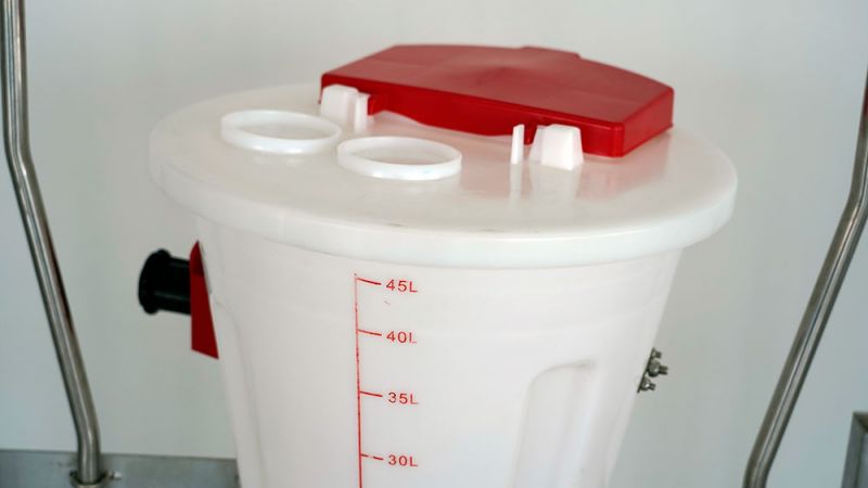 DZ002育肥干湿喂料器